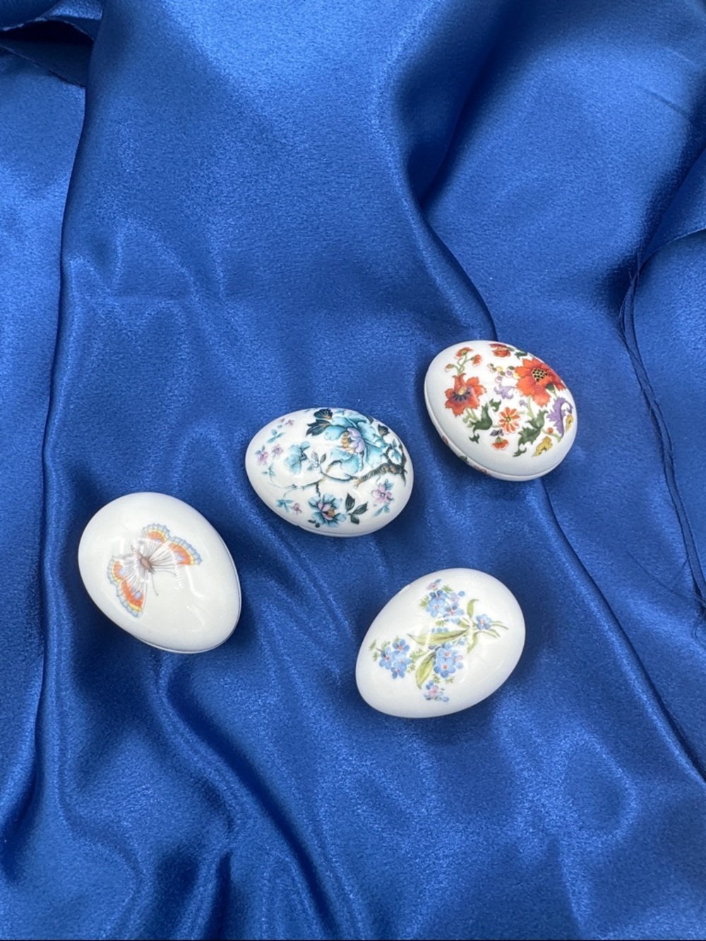 Set of Decorative Floral Trinket Boxes-Limoges France.